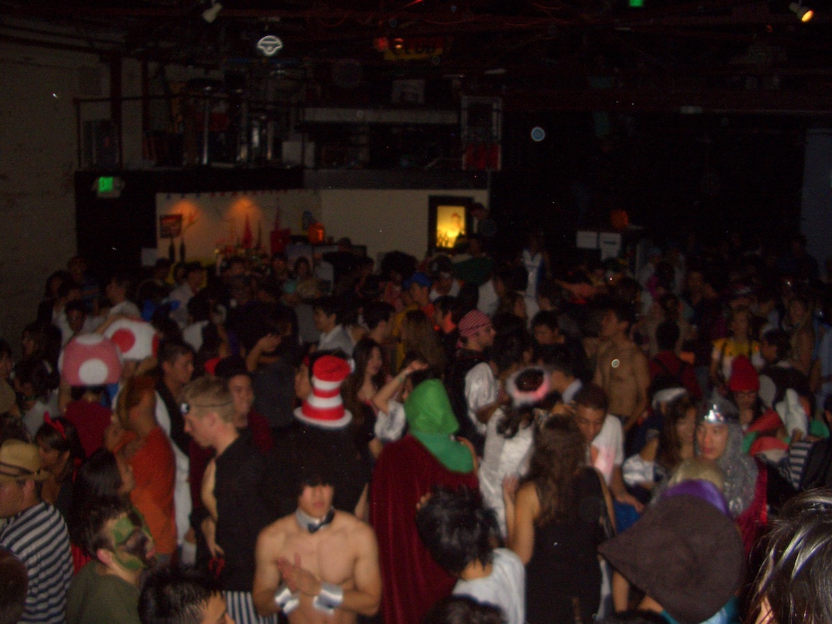 Photograph 1 from Crazy Rotten Tomatoes Halloween Parties